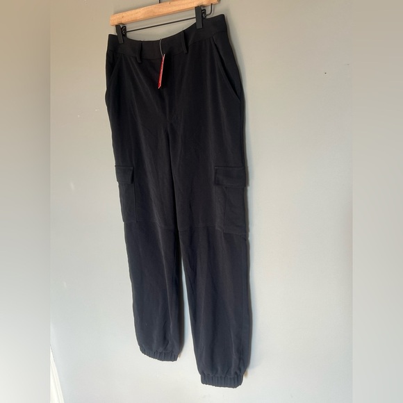 Intempo Joggers Pants Women’s Size 12 Black Cargo Elastic Ankle Side Pockets - Picture 2 of 8
